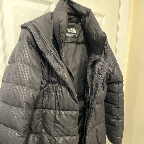 North face Winter Coat ✨ - Picture 2 of 9
